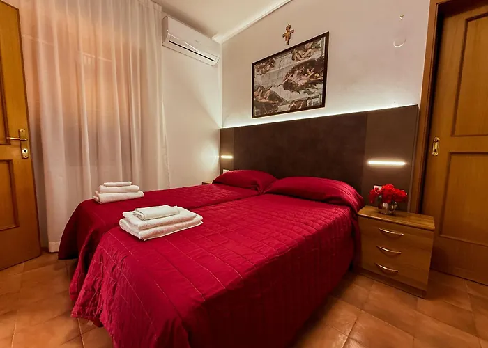 Hotel Due Leoni - Casa Per Ferie